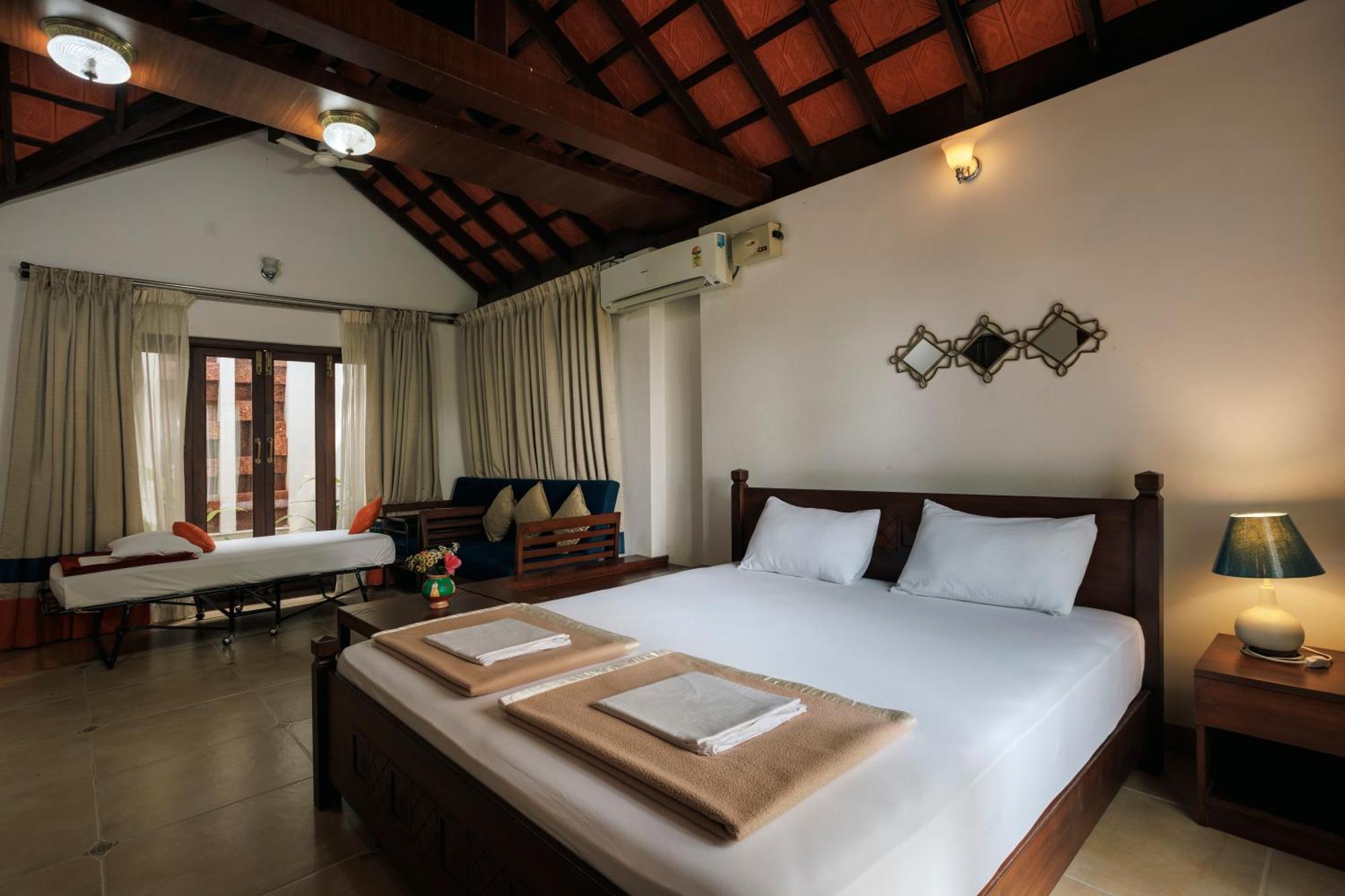 Sai Vishram Beach Resort Bainduru Exterior foto