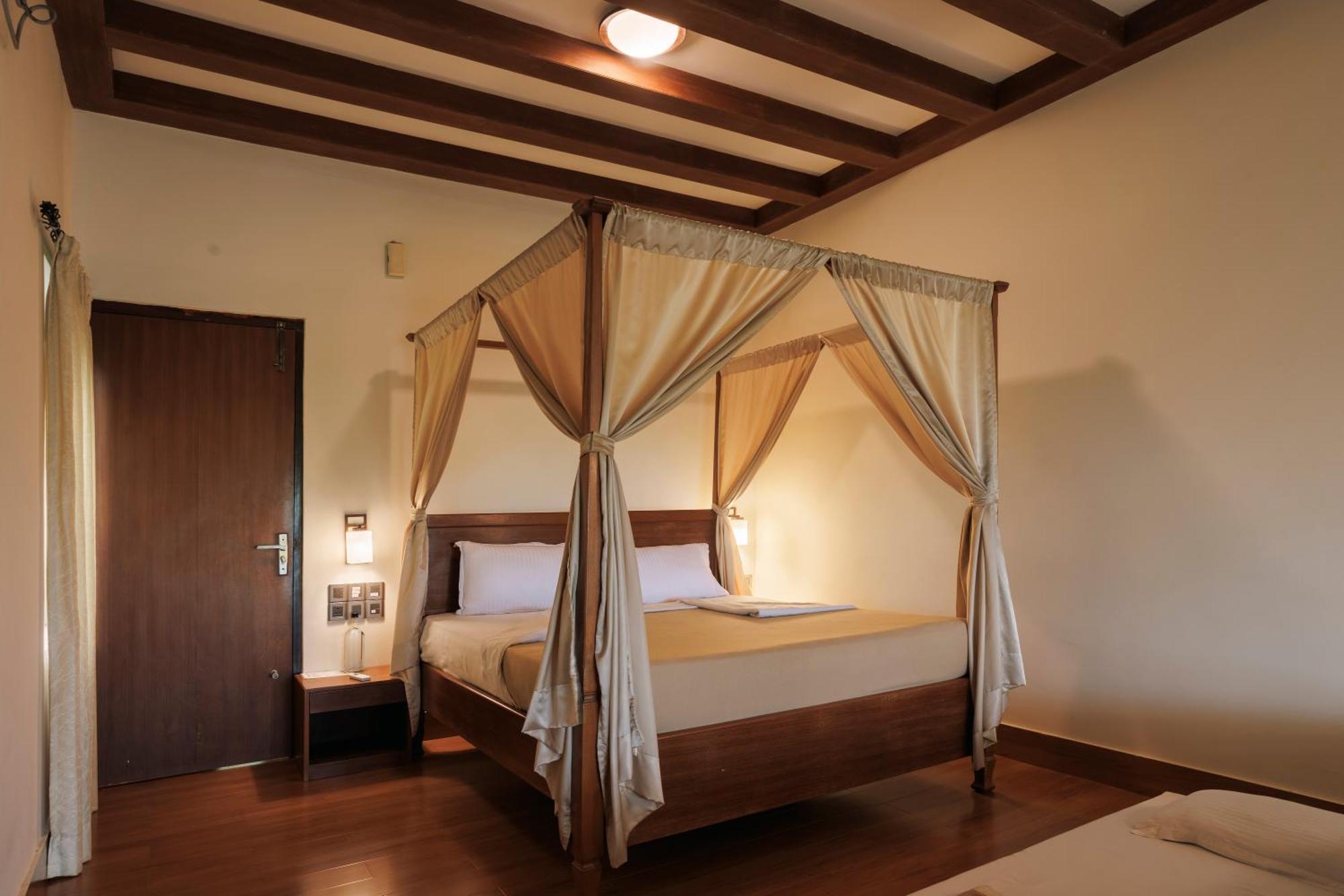 Sai Vishram Beach Resort Bainduru Exterior foto