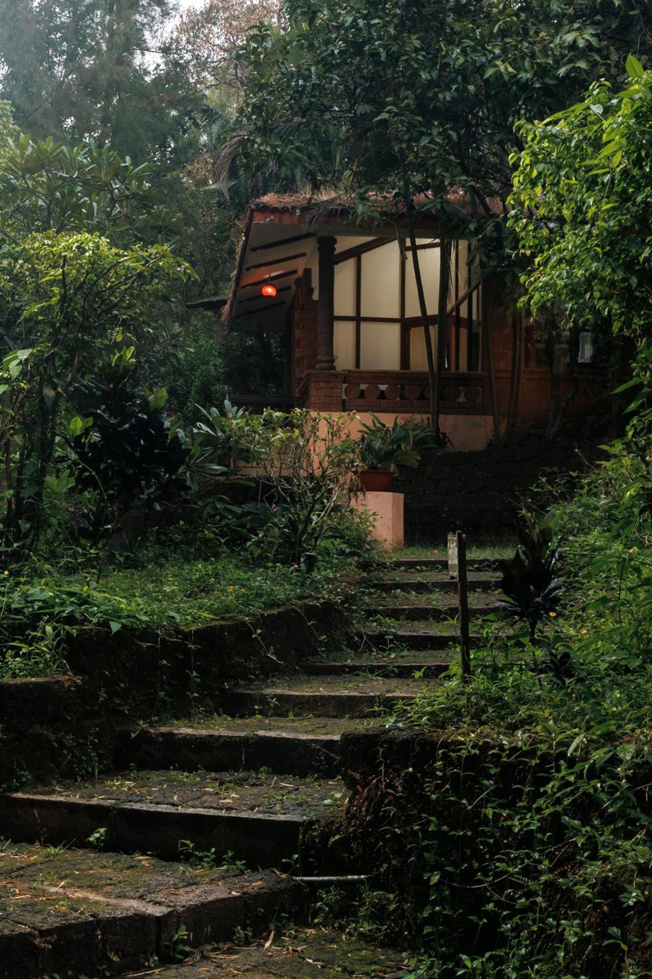 Sai Vishram Beach Resort Bainduru Exterior foto